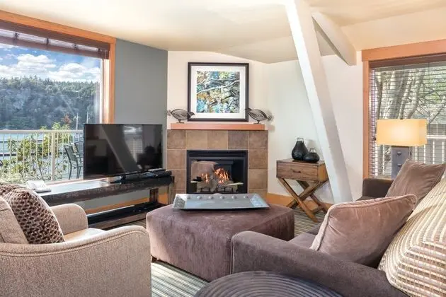 Suit Three Bedrooms