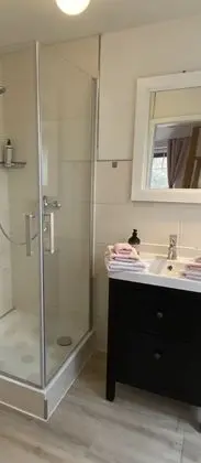 Basic Tek Büyük Yataklı Oda