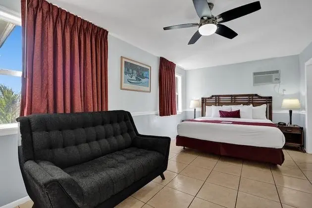 Deluxe Apart Daire, Sadece erkekler için