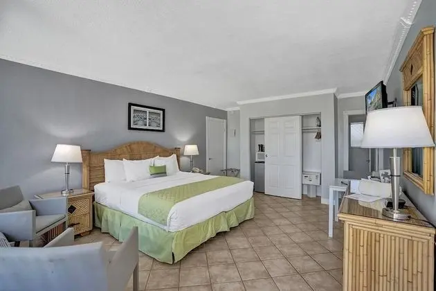 Deluxe Apart Daire, Sadece erkekler için