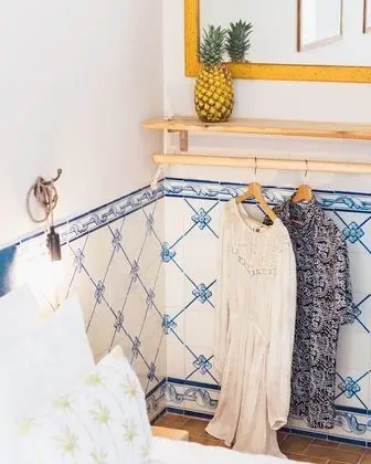 Tek Büyük Yataklı Oda, Ortak Banyo (2)