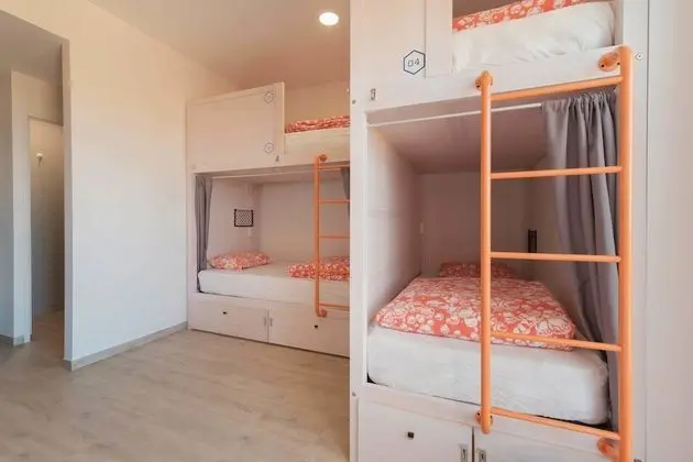 Bed in 6 Bed Mix Dorm Ensuite