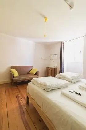 Tek Büyük Yataklı Oda, Ortak Banyo