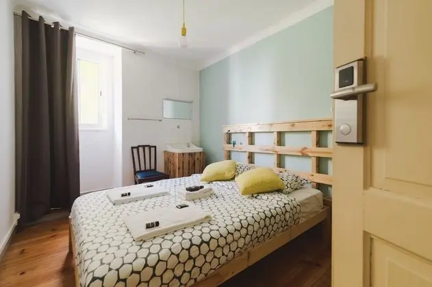 Tek Büyük Yataklı Oda, Ortak Banyo