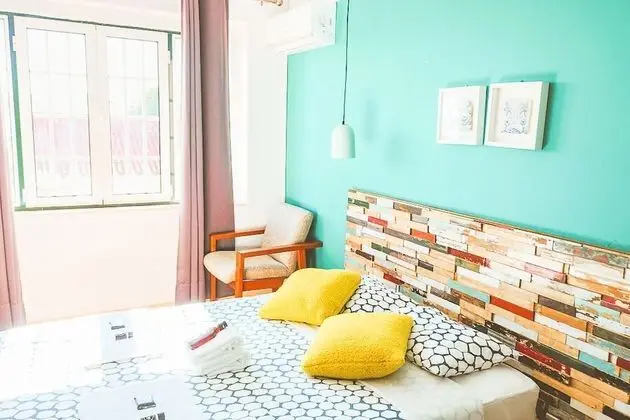 Tek Büyük Yataklı Oda, Ortak Banyo, Nehir Manzaralı
