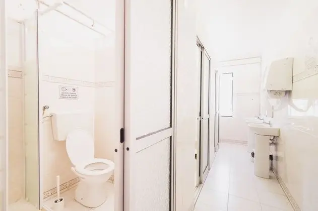 Tek Büyük Yataklı Oda, Ortak Banyo, Nehir Manzaralı