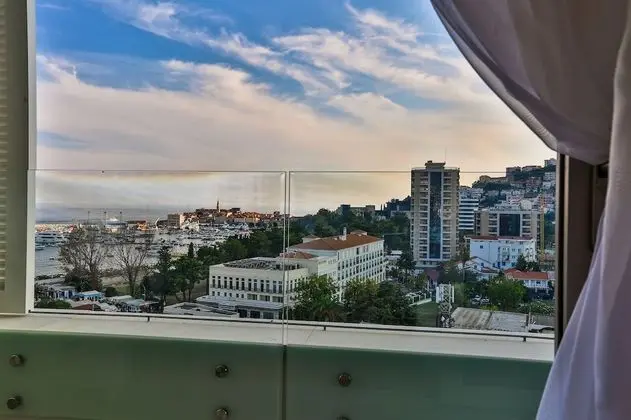 Superior Tek Büyük veya İki Ayrı Yataklı Oda, 1 Büyük (Queen) Boy Yatak, Teras, Denize Bakan