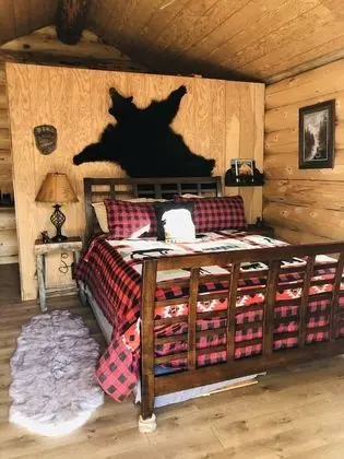 Bear Cabin, Mountain view