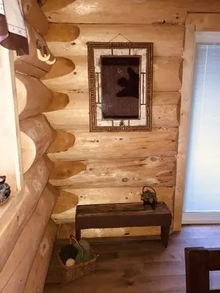 Bear Cabin, Mountain view