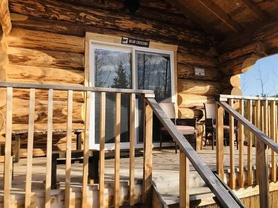 Bear Cabin, Mountain view