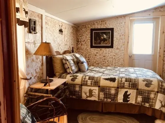 Traditional Kulübe, Park Manzaralı