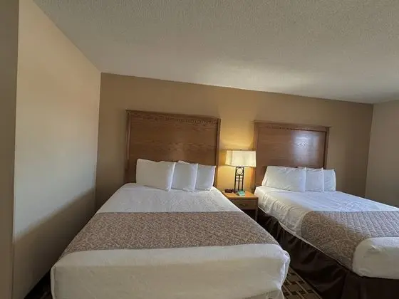 İki Queen-Size Yataklı Oda (Sigara İçilmez)