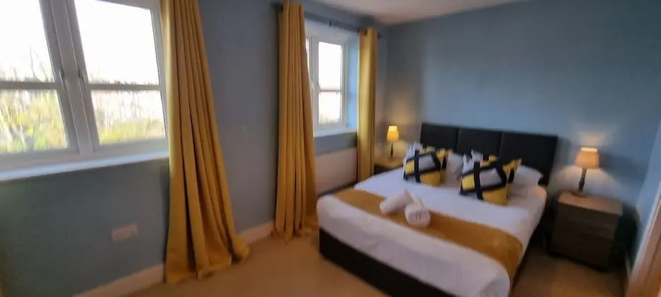 Comfort Tek Büyük Yataklı Oda