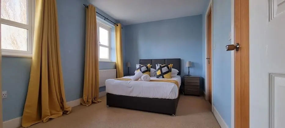 Comfort Tek Büyük Yataklı Oda