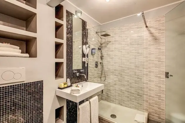 Superior Tek Büyük Yataklı Oda