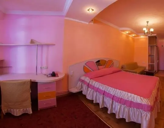 Standard Tek Büyük veya İki Ayrı Yataklı Oda