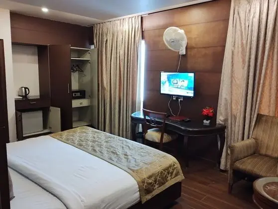 Deluxe Tek Büyük Yataklı Oda, 1 Yatak Odası