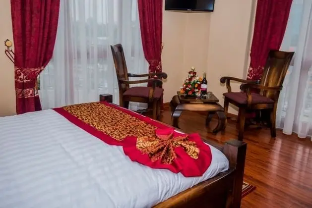 Deluxe Tek Büyük Yataklı Oda, 1 En Büyük (King) Boy Yatak, Şehir Manzaralı