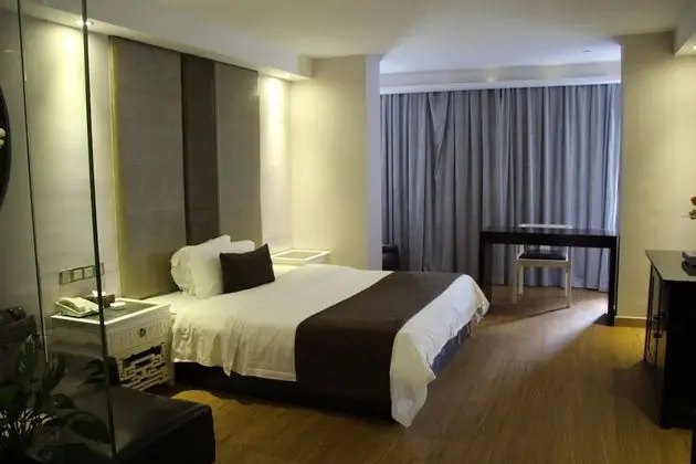 Deluxe Tek Büyük Yataklı Oda