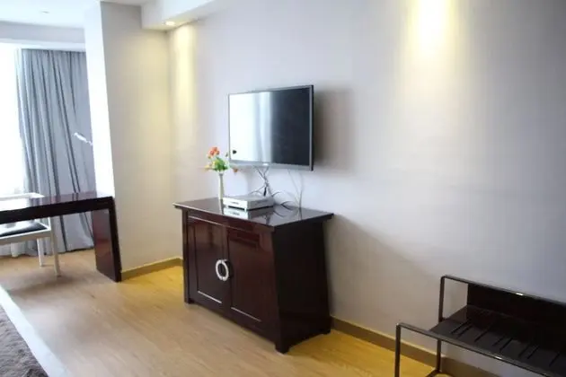 Deluxe Tek Büyük Yataklı Oda