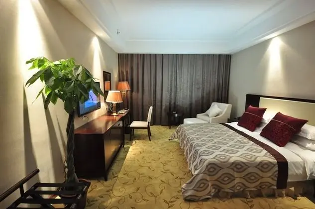 Deluxe Tek Büyük Yataklı Oda