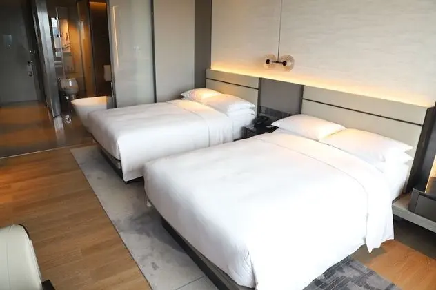 Oda, 2 Çift Kişilik Yatak, Sigara İçilmez, Şehir Manzaralı