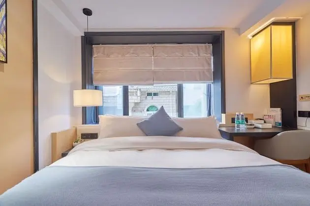 Exclusive Tek Büyük Yataklı Oda