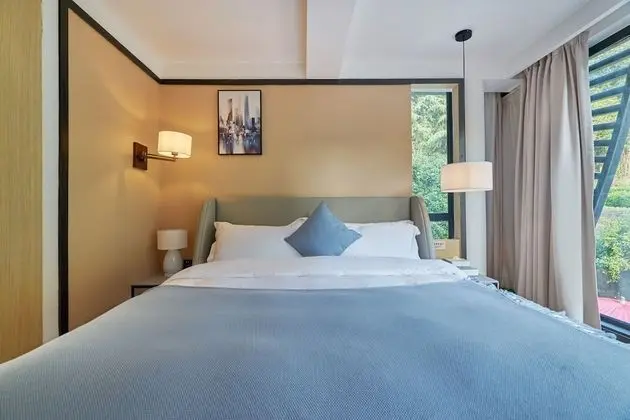 Exclusive Tek Büyük Yataklı Oda