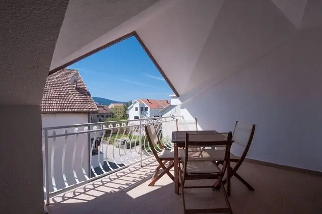 Blue Apartment, Attic