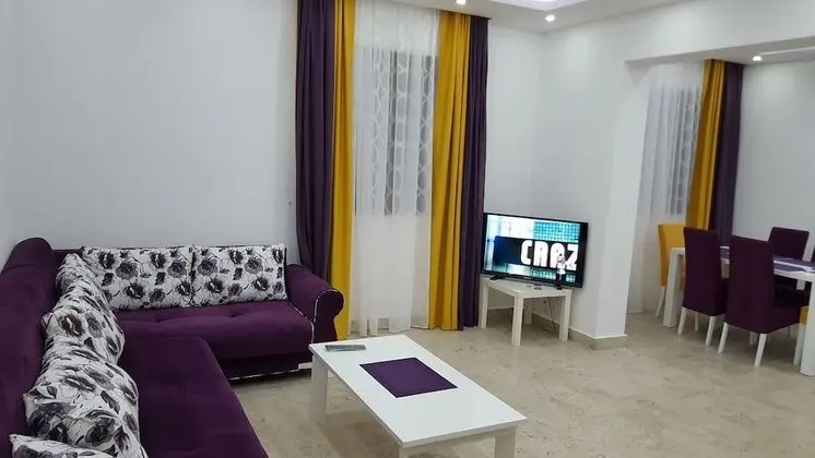 Deluxe Apart Daire, Zemin Kat
