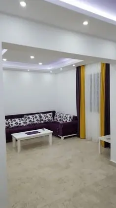 Deluxe Apart Daire, Zemin Kat
