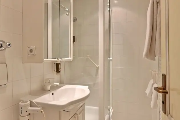 Superior Tek Büyük Yataklı Oda