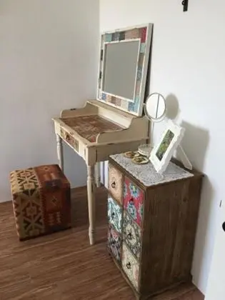 Tek Büyük Yataklı Oda (L)