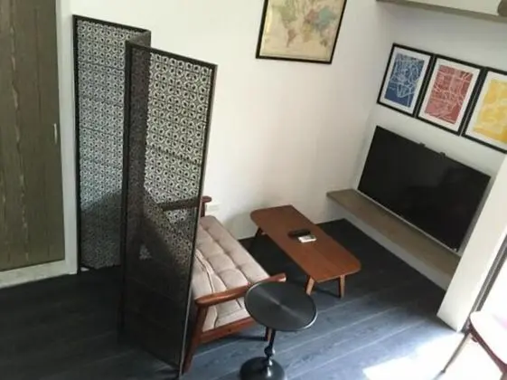 Üç Kişilik Oda (F)