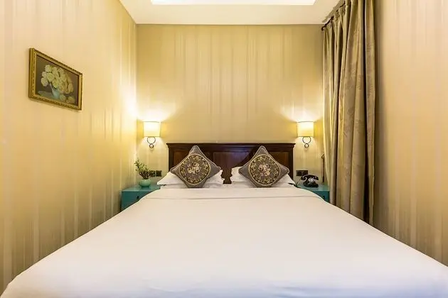 Basic Oda, 1 Büyük (Queen) Boy Yatak