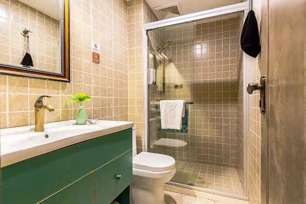 Basic Oda, 1 Büyük (Queen) Boy Yatak