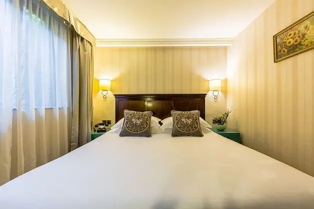 Standard Oda, 1 Büyük (Queen) Boy Yatak