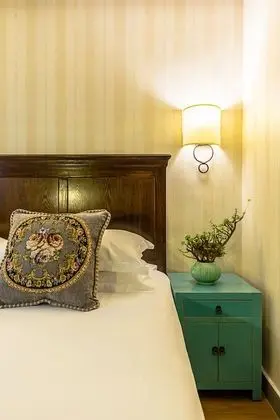 Standard Oda, 1 Büyük (Queen) Boy Yatak