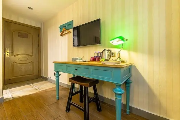 Standard Oda, 1 Büyük (Queen) Boy Yatak