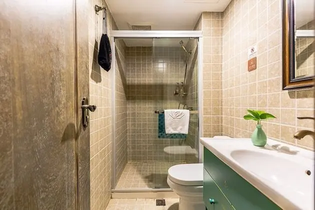 Standard Oda, 1 Büyük (Queen) Boy Yatak