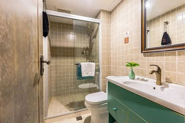 Standard Oda, 1 Büyük (Queen) Boy Yatak