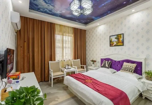 Deluxe Tek Büyük Yataklı Oda