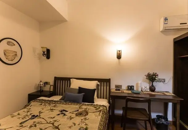 Classic Tek Büyük Yataklı Oda