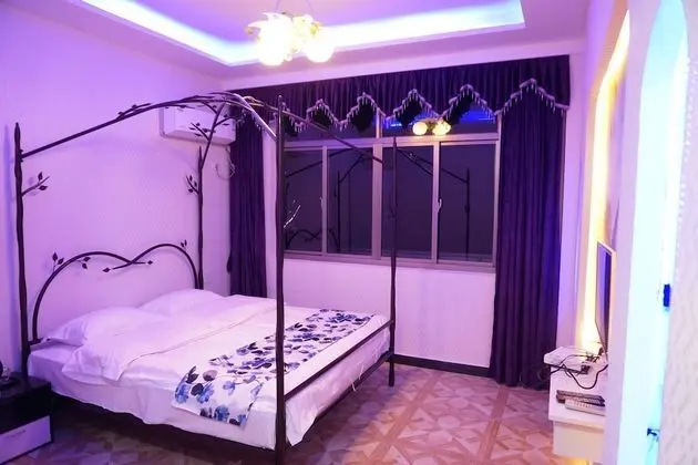 Design Tek Büyük Yataklı Oda