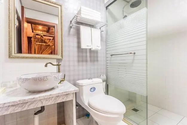 Premium Tek Büyük Yataklı Oda