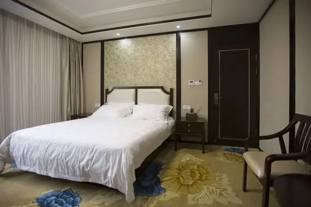 Standard Tek Büyük Yataklı Oda