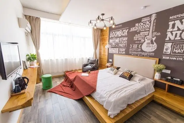 Standard Tek Büyük Yataklı Oda