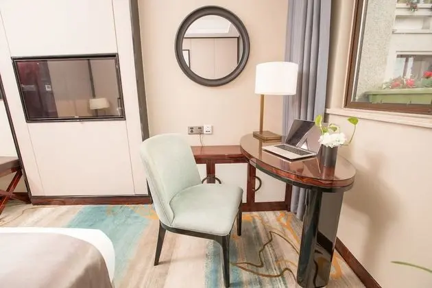 Comfort Tek Büyük Yataklı Oda