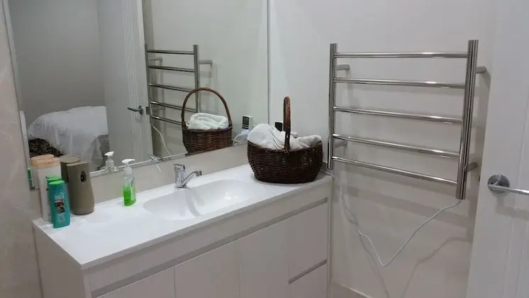 Deluxe Stüdyo, 1 En Büyük (King) Boy Yatak