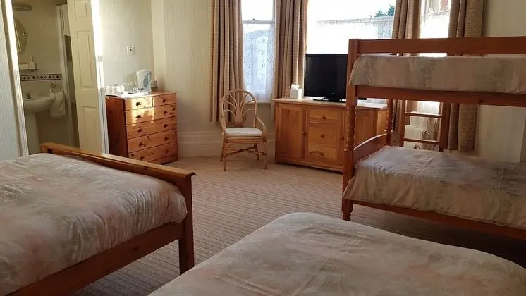 Süit, Banyolu/Duşlu (2 Adults & 3 Children)